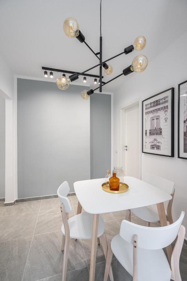Relax Apartament In Piata Universitatii Bucharest Luaran gambar