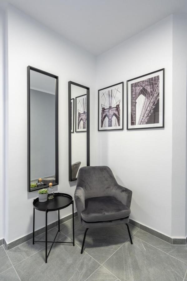 Relax Apartament In Piata Universitatii Bucharest Luaran gambar