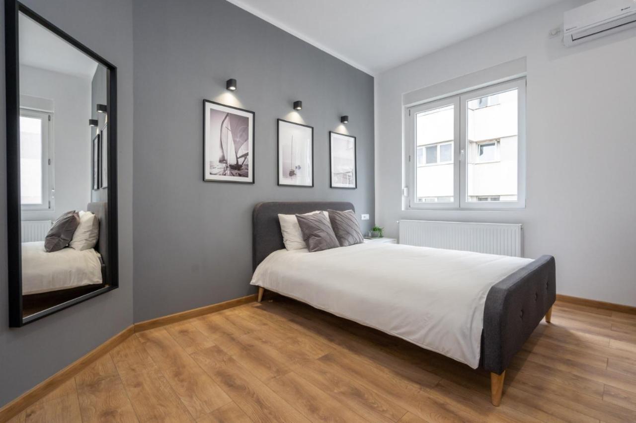 Relax Apartament In Piata Universitatii Bucharest Luaran gambar
