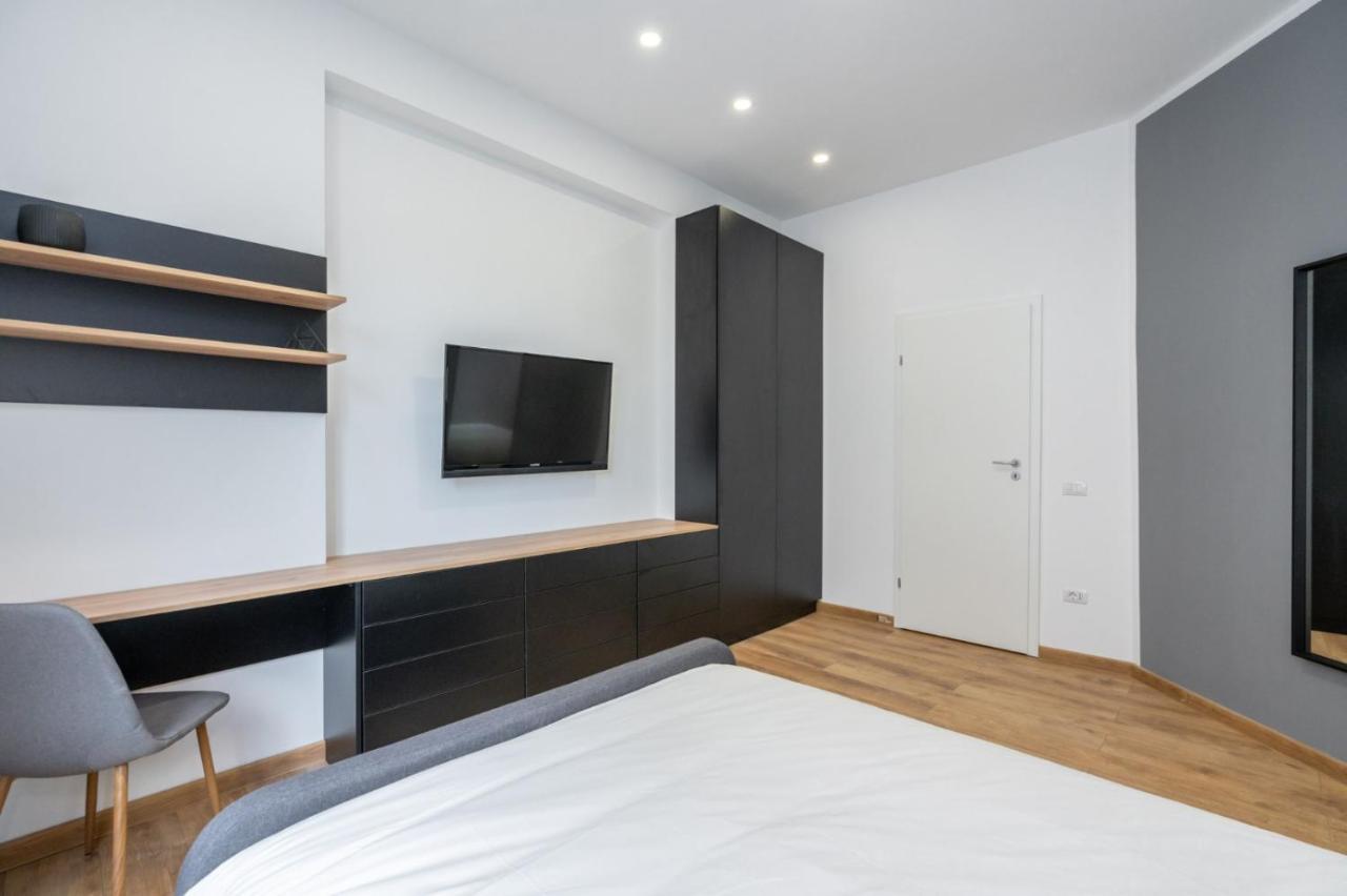 Relax Apartament In Piata Universitatii Bucharest Luaran gambar